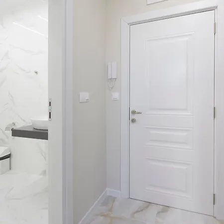 Aparthotel Bellicity Complex