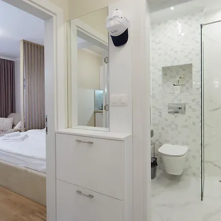 Aparthotel Bellicity Complex