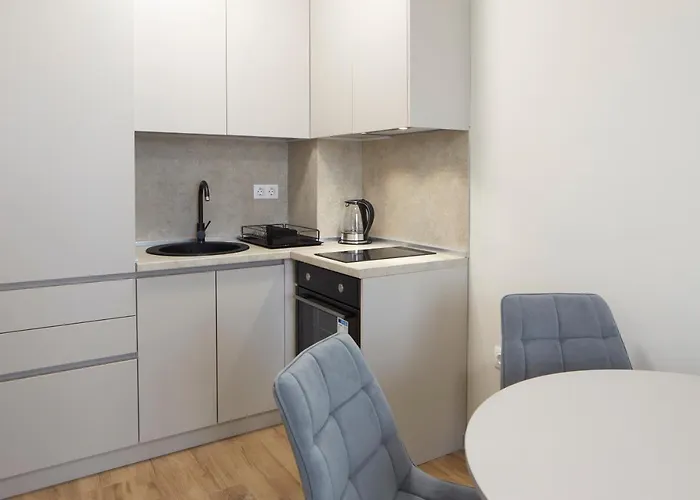 Bellicity Complex 4*