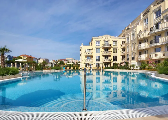 Apartmanhotel Bellicity Complex 4*