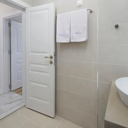 Ξενοδοχείο με διαμερίσματα Bellicity Complex 4*