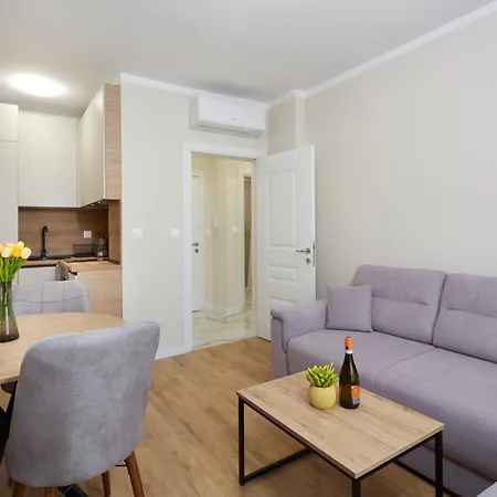 Hotel apartamentowy Bellicity Complex Rawda